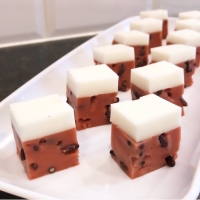 Coconut and Red Bean Pudding (椰汁紅豆糕)
